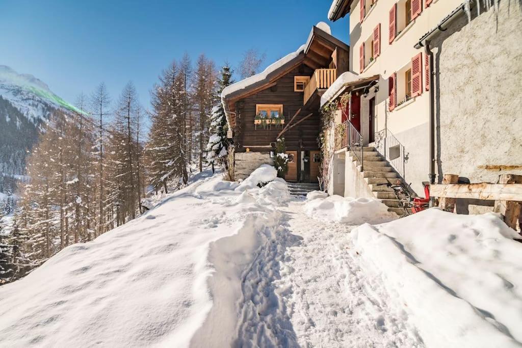 Bedretto "Chalet Dei Fiori" Room & Apartment מראה חיצוני תמונה
