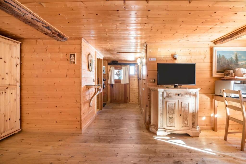 Bedretto "Chalet Dei Fiori" Room & Apartment מראה חיצוני תמונה